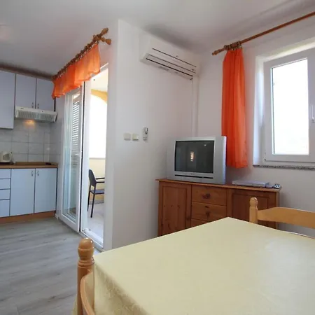 In Mit Eigenem Balkon By Interhome