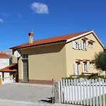 Apartament In Mit Eigenem Balkon By Interhome *