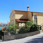 In Mit Eigenem Balkon By Interhome Apartament