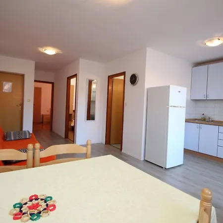 In Mit Eigenem Balkon By Interhome Apartament Baška