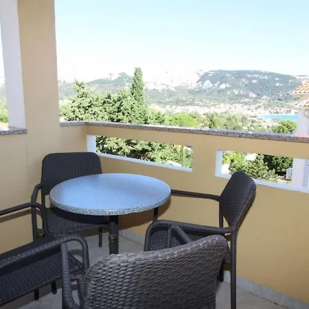 In Mit Eigenem Balkon By Interhome Διαμέρισμα Baška